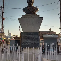 Madhav Rao Sindhiya Statue