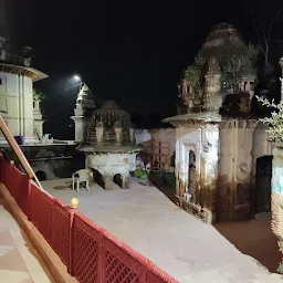 Madhiya Shri Mahadev Mandir jhansi