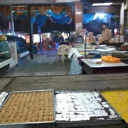 Madhur Kunj Sweets