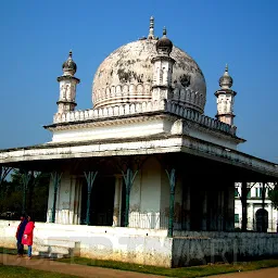 Madina Mosque