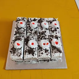 Mahadev cakes & chocolates