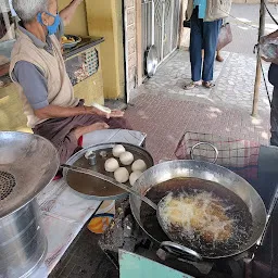 Mahadev Namkeen Bhandar