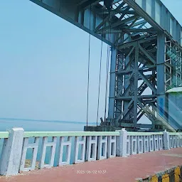 Mahanadi Barrage Road Bridge