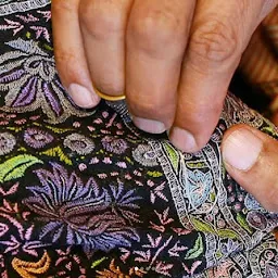 Maharani Textiles & Handicrafts