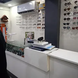 MAHARASHTRA WATCH CO. & OPTICS | Watch & Optical Shop in Nagpur