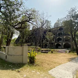 Maharishi Mahesh Yogi's Ashram \