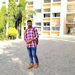 Maharshi Dayanand College