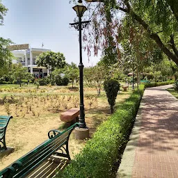 Mahaveer Park