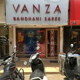 Mahavir Bandhani Shop