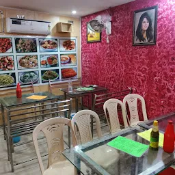 Mahesh Fast Food Center