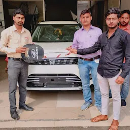 Mahindra Brijraj Motors - SUV & Commercial Vehicle Showroom