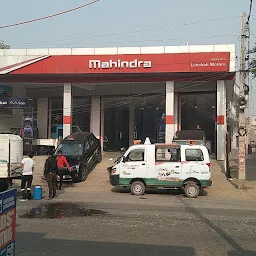 Mahindra Lohchab Motor Company - SUV & Commercial Vehicle Showroom