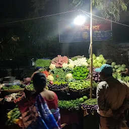 Mahmoorganj Fruits and Vegetables Shop