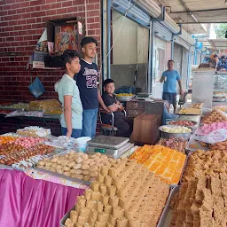 Maini sweet shop