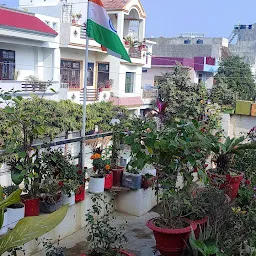 Manas Enclave Park