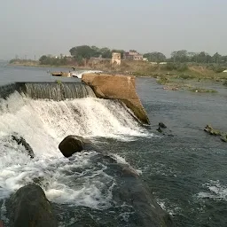 Mango Bridge