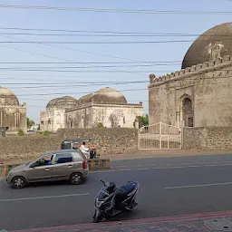 Maqbara Masjid