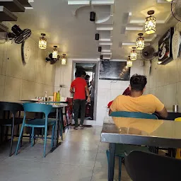 Maruti cafe