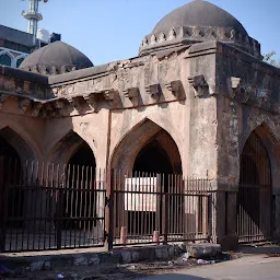 MASJID e ALI & IMAMBARA HUSANI