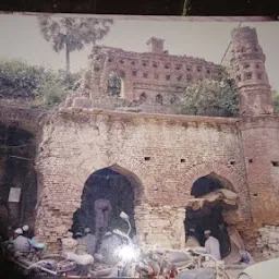 Masjid-e-Aqsa & Arabi Madrasa