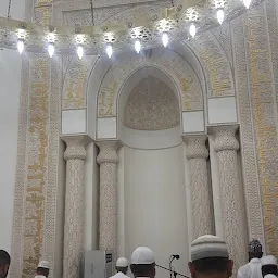 Masjid o Madarsa Fahimunnisa Begum - مسجدوں مدرسہ فهمُنسا بیگم، عثمانآباد