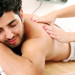 Massage therapist classic spa