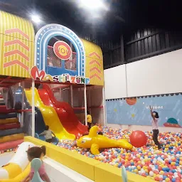 Masti Zone - Trampoline - Bowling - Arcades - Kids - Gamezone - Gaming zone - Food Court