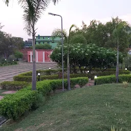 Maya Sarovar Park