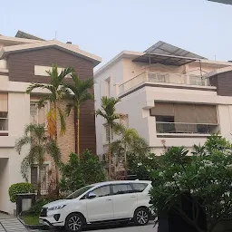 Mayfair Villas