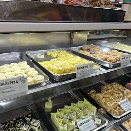Mayur Sweets & Farshan - Wholesale Sweet Shop | Quality Sweets | Bhakharwadi and Lilo Chevdo | Farsan and Sweet in Vadodara