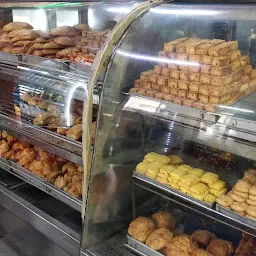 Meena Bakery