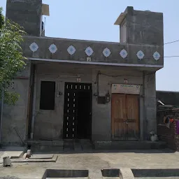 Meena's Temple , near kabutar chowk