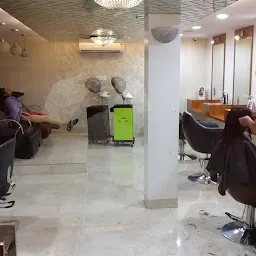 Meenakshi's salons & academy