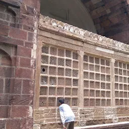 Meer Nawab Shah Saiyed Qutubuddin Tomb