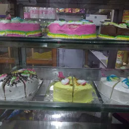 Meeras Cakes Cafe