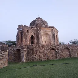 Mehrauli Archaeological Park Jamali Kamali, Delhi