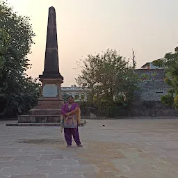 Memorial Pillar : Marking the site of the Pre-Mutiny Residency in the old Marion Cantonment,Lucknow