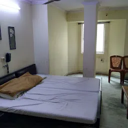 Metro City Hostel