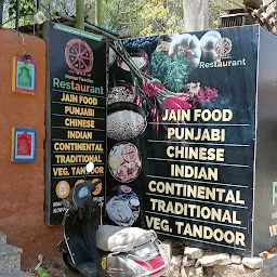 Mewar Foodies-Best place to eat in udaipur-India’s Super Healthy Eco-Conscious Restaurant