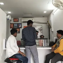 Mi Service Center, Nai Bazar, Basti, Uttar Pradesh (Qdigi)