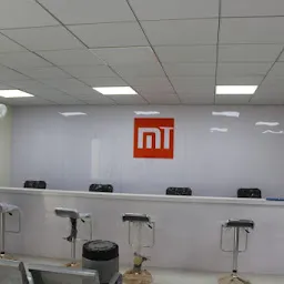 Mi Service Center, Subash Chowk, Latur, Maharashtra (B2X)