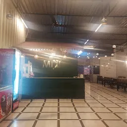 Miत्रो Da Dhaba & Restaurant ( Mitro Da Dhaba & Restaurant)