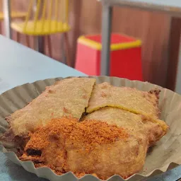 MMV- Mumbaiya Misal & Vadapav