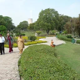 Model Town Park 1