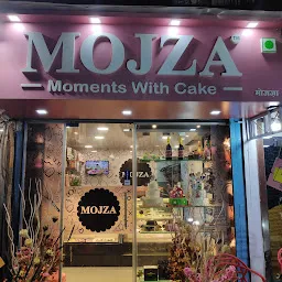 MOJZA Moments With Cakes