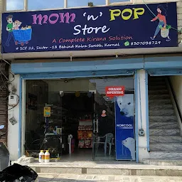 Mom n Pop Store