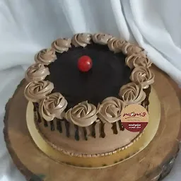 Mom's Cake And Chocolate - Best Cooking Class & Best Homemade Bakery in Ahmedabad