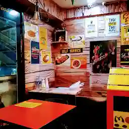 Momo Magic Cafe