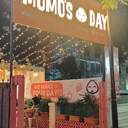 Momo's Day