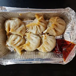 Momo Sa-Khang